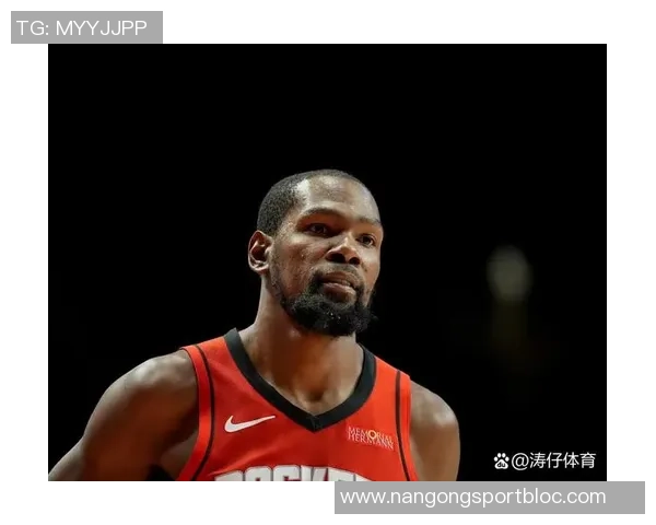 杜兰特轻松砍下24分8助攻创赛季新高展现全能表现