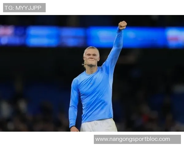 苏莱成为2003年后出生球员中第五位赛季进球20助攻10的优秀球员