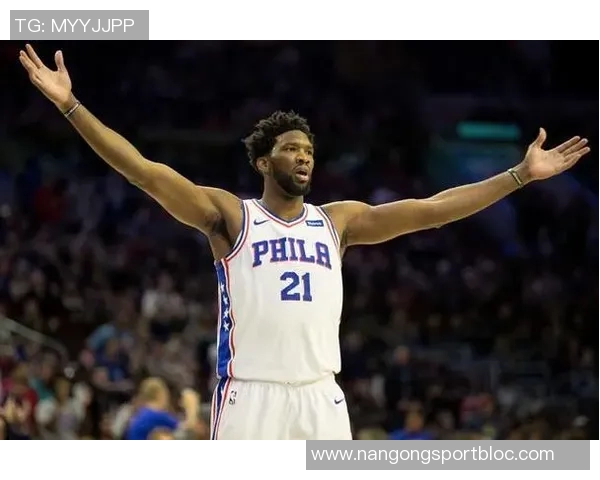 火箭队需突破体型限制改善空间布局与进攻多样性才能重回巅峰