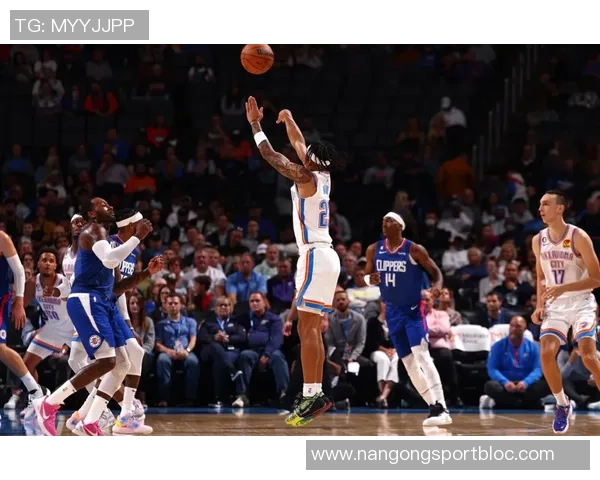 加兰状态低迷进攻乏力10投仅3三分球全失仅得8分并送出4次失误