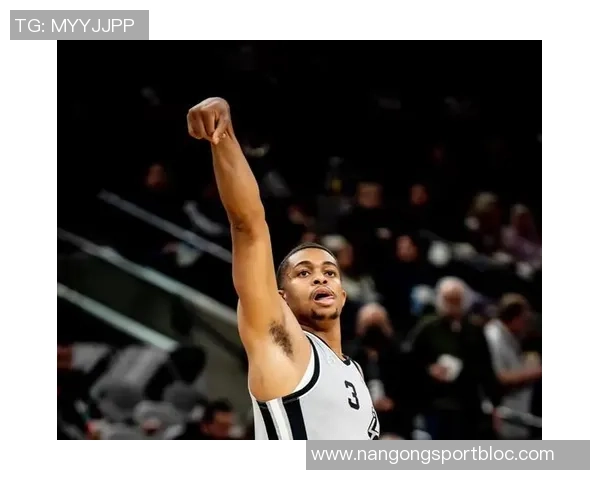 凯尔登谈抢前场板的重要性与成为能量球员的决心