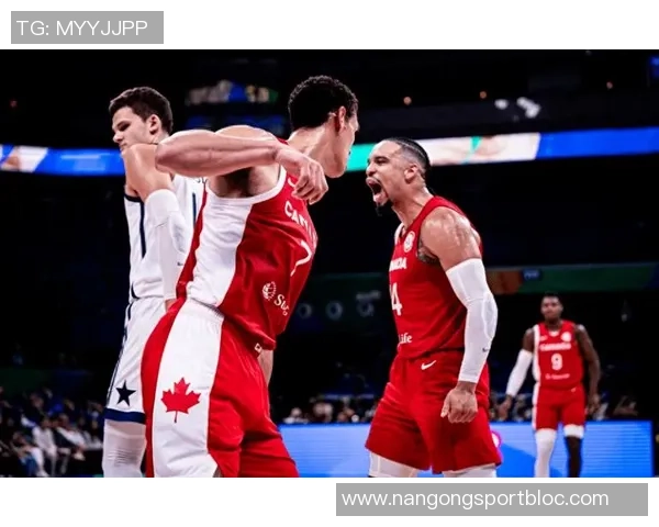 狄龙与火箭球员深情拥抱展现真爱情怀温暖全场