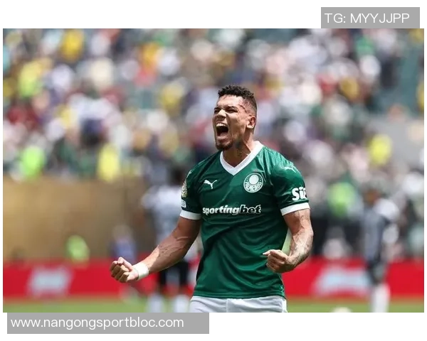 基多主帅坦言帕尔梅拉斯球场如同学校操场球队在对抗中遭遇全面压制