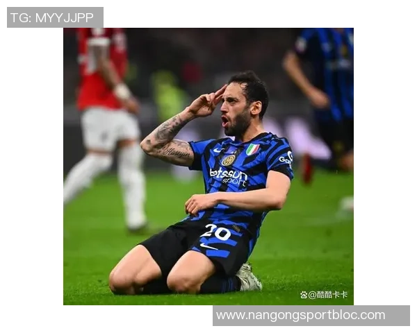 恰尔汗奥卢感恩一路支持从街头球场到国家队百场荣耀之路 恰尔汗奥卢感恩一路支持从街头球场到国家队百场荣耀之路