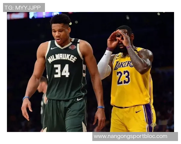 字母哥本赛季全面爆发得分助攻命中率均创生涯新高火力全开表现惊艳